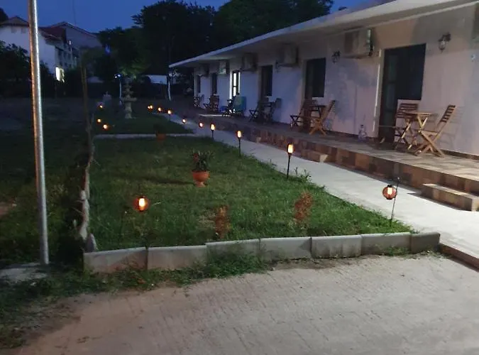 Gms House 3* 科斯蒂内什蒂