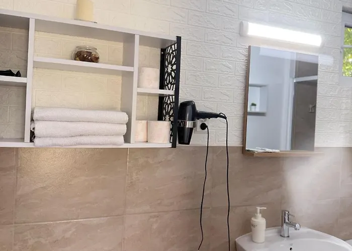 招待所 Gms House 3*